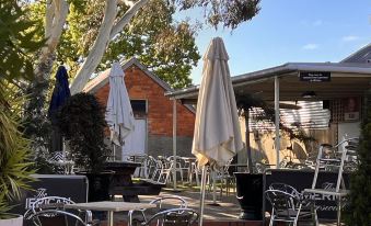 American Hotel Creswick