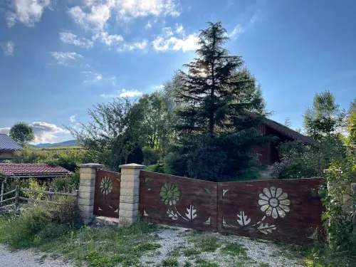 Très Joli Chalet Confortable, Cosy. Drôme- Vercors. Idéal Famille/télé Travail