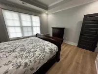 Modern 3 BR home, interior lot near Lake Keowee, Clemson, Walhalla, Seneca.