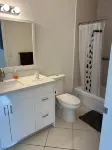 Apartment in the Heart of Coral Gables, totaly renew, Great Location, Affordable