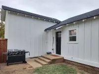 Blanche's Bungalow Hotels in Graham