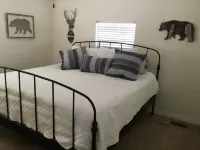 Riverfront Cozy, Cute Rental