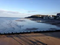 Cromer Holiday Home, Beach and Cromer Town 5 minutes walk away.