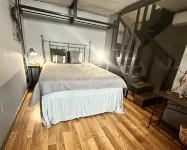 Welcome to Neptune's Cottage: Your Serene beach scape in Galveston, Texas!