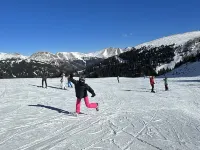 1 hr to Ski ,420ok, Free RV Parking, Private Home, Dogs Are Welcome. Great Loc Hotels in Arvada