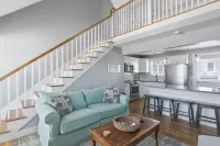 Beach Condo ! Across From East Matunuck State Beach !