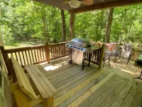 Beautiful wooded home. Close to Sardis Lake, Batesville, Oxford, and Southaven Hotels in Panola County