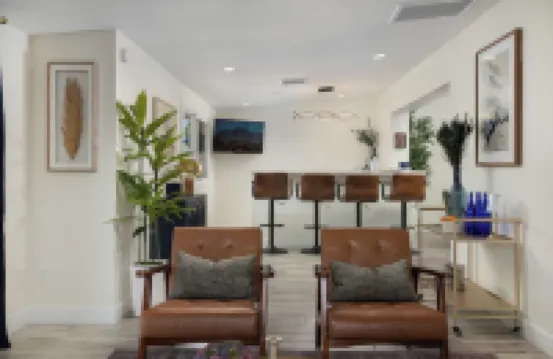 Pool, Spa, Fire Pit, Grown up Swings-Your Own 5Br/3BA Resort-Low Pool Heat Fee