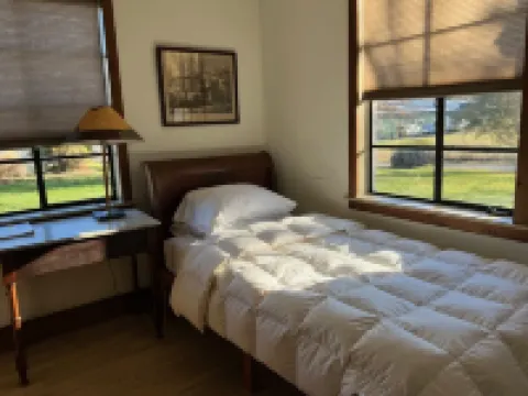 Hunt Country cottage in Upperville! Hotels in Fauquier County