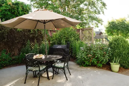 South River Guest House