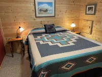 Cozy Guest Cabin by Henry's Lake & Near Yellowstone