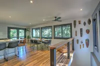 Modern Mountainside Home w/ Large Deck, Near Downtown & Skiing