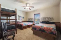 Rustic Riviera•Sleeps 28w/5bdrm•OptHeatedPool•PingPong•FREE FrioAccess@ConcanVIP