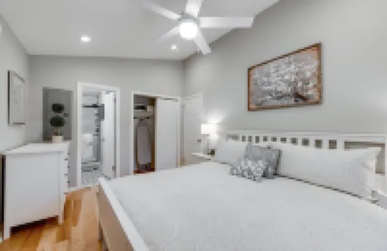 Sunny Retreat 4 BR Ranch w Spacious Backyard