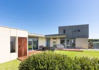 'By The Beach' Seaside Holiday Home Margaret River Hotels in Gnarabup