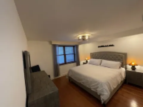 Biergarten Hideaway - Center of Downtown Blowing Rock - NEWLY LISTED Hotels in Blowing Rock