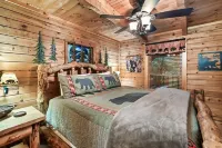 Romantic Hideaway: Near Dollywood & Outlets Intimate, Fireplace, Private Hot Tub Hotels near KARM Stores