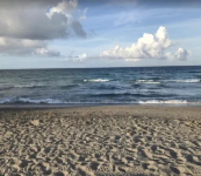 Skyline Breeze - Minutes from downtown Jensen Beach