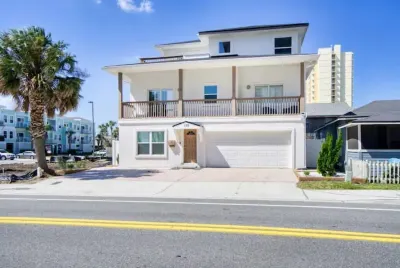 Ocean Seaside Escape A