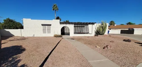 Quiet Cul-De-Sac 4 Bedroom Home with Pool & Hot tub