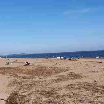 Large 1 bed flat with parking, central Broughty Ferry Fitness & Recreational Facilities