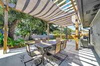 Beach Escape 3BR 2 Kings - Hot Tub, 5 min to Beach