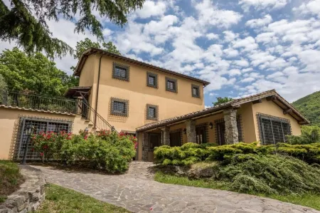Villa Eclipse in the heart of Bagnaia and the green Cimini Mountains