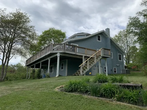 Beautiful house on the Harpswell Peninsula over looking Casco Bay