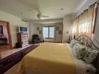 Beautiful home near resort amenities, WIFI