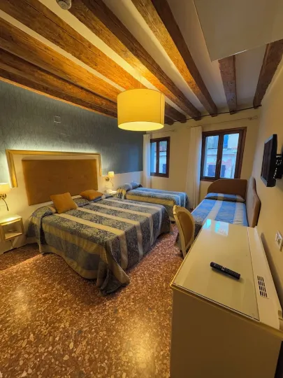 Hotel Tivoli