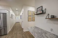 Spacious game house minutes to downtown Sandpoint and Schweitzer Mountain Hotels in Ponderay