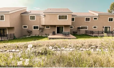 Fabulous location - Walk to River Run and Gondola!