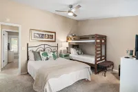 STEPS to Beach! 2B/2B, Sleeps 9! Beach, POOL, Repeat! NEW! Grill! Wagon!