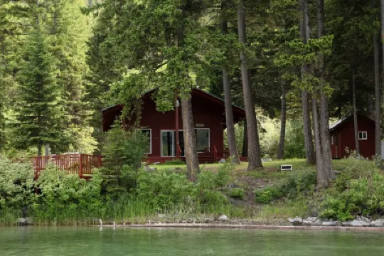 Mountain cabin just steps away from Ashley Lake