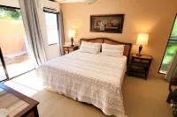 Wailea Ekahi 10C - Close to Main Pool & Beach! Spacious condo -Sleeps Up to Four