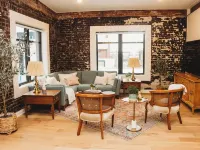The Eleanor. 2 King bed/ 2 full bath Hotels in Grayson County