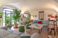 Exclusive Farmhouse with Pool in Large Green Park - 4/9 Guests