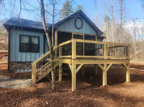 Peacefull River Home