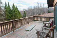 Cozy Catskills Chalet
