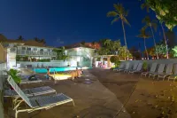 Tracy's Tropical Treasure #1 Earned "Best in Kihei" Four Times and 1 in Maui” - Pools