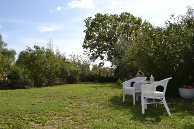 Cottage nel Chianti con Piscina. Vista Sulle Colline e sui Vigneti Toscani Отели рядом с достопримечательностью «Tenuta Casanova - Luxury Wine Estate»