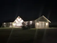 Private,Spacious House near Howes Cavern