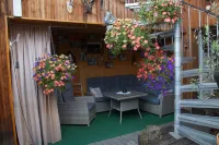 NEW since January 2015: Apartment with a sunny courtyard, garden and pool