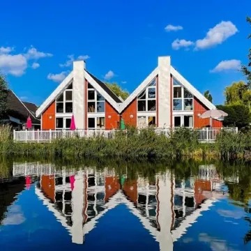 Vacation home with water terrace incl. additional costs - with sauna and fireplace