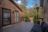 Cozy/Luxe Countryside Estate on Private Grounds in South CLT- King Suite! Hotels in Marvin