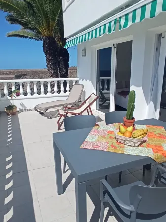 Bahia SOL Apartamento Frente AL MAR II Отели в г. Икод
