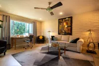Fabulous Condo in the heart of Arcadia Lite - Walk to amazing restaurants