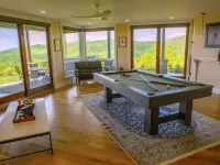 8000sf Luxurious Estate with Majestic Mountain Views Black Mountain / Asheville Hotels in Broad River