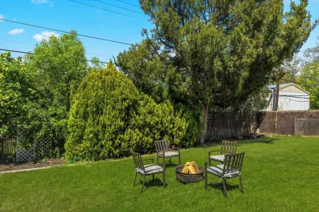 Professionally designed mid-century modern excellent location near BSU/Downtown