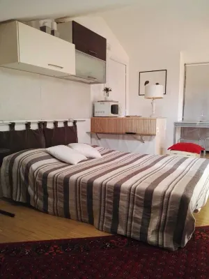 Robi and Rebi - Room with 3 beds in Senigallia